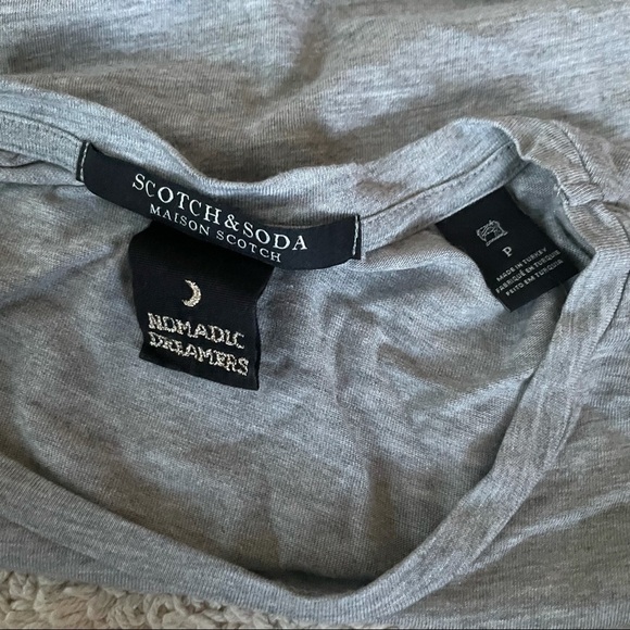 SCOTCH & SODA GREY BON VOYAGE GRAPHIC  TEE - P - Picture 4 of 11